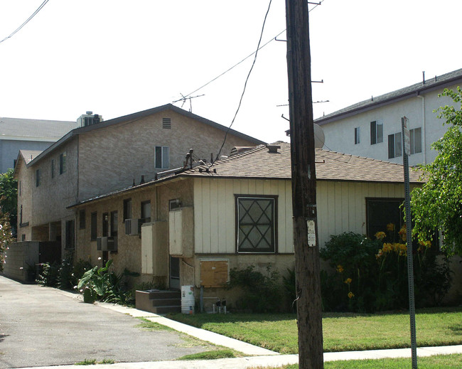 5252-5254 1/2 Cartwright Ave in North Hollywood, CA - Building Photo - Building Photo