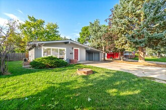 1204 W 10th St in Loveland, CO - Foto de edificio - Building Photo