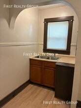 3216 Hoover Ave in Dayton, OH - Building Photo - Building Photo