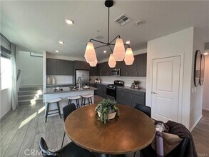 15279 Horizon St in Fontana, CA - Building Photo - Building Photo