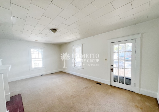 1104 Gregory St in Greensboro, NC - Foto de edificio - Building Photo