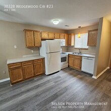 30328 Wedgewood cr in Roseville, MI - Building Photo - Building Photo