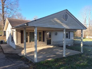 744 Chandler Ave in Radcliff, KY - Building Photo - Building Photo