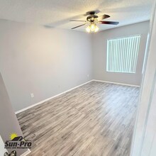 417 Banana Cay Dr, Unit H in South Daytona, FL - Foto de edificio - Building Photo