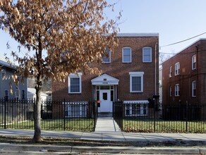 3052-3056 30th St SE in Washington, DC - Building Photo - Building Photo