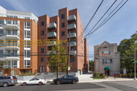 42-29 Parsons Blvd in Flushing, NY - Foto de edificio - Building Photo