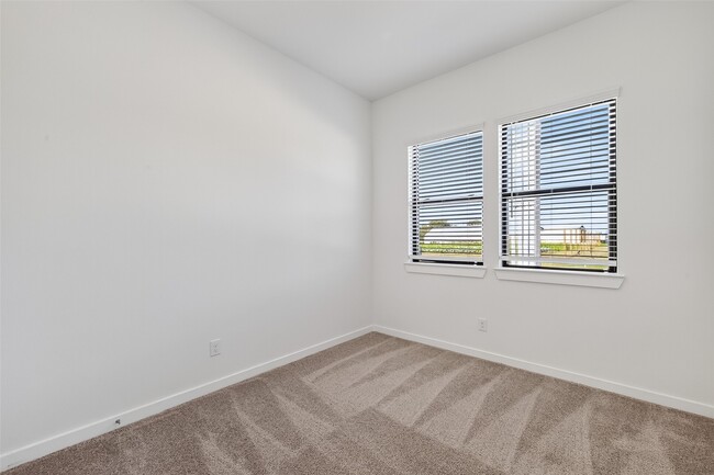 property at 3216 Loam Ln