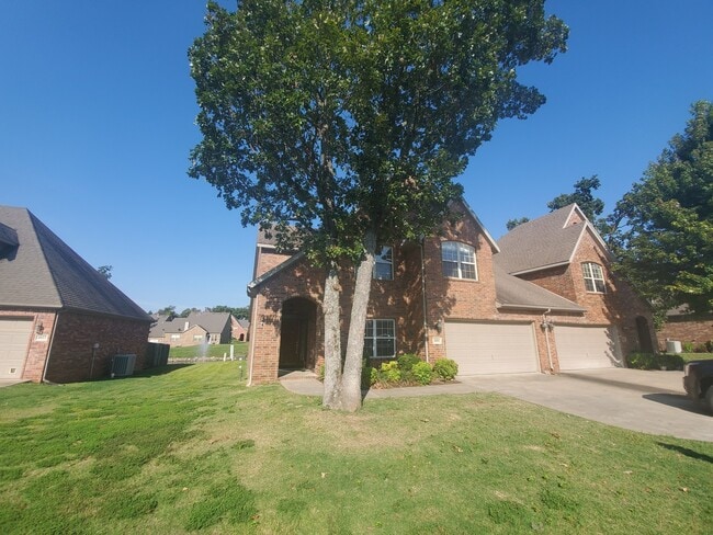 4083 Zion Valley Dr in Fayetteville, AR - Foto de edificio - Building Photo