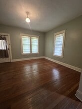 808 Indiana St in Lawrence, KS - Building Photo - Building Photo