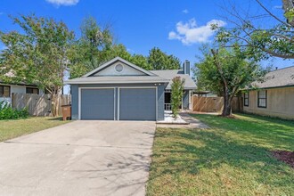 12307 Emery Oaks Rd in Austin, TX - Building Photo - Building Photo