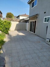 2113 Gates Ave, Unit C in Redondo Beach, CA - Building Photo - Building Photo