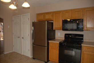 902 Ladron Ave in Los Lunas, NM - Building Photo - Building Photo