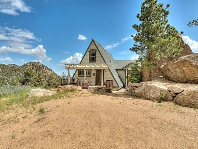 6219 Derby Rock Loop in Manitou Springs, CO - Building Photo - Building Photo