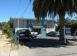 Cara Chela Apartments in Vallejo, CA - Building Photo - Building Photo