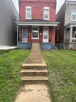 2736 59th St, Unit 2nd Floor in St. Louis, MO - Building Photo