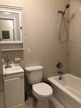 44-25 Douglaston Pkwy in Queens, NY - Building Photo - Building Photo