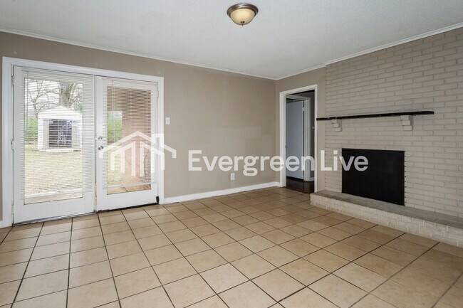 3070 Magevney St in Memphis, TN - Building Photo - Building Photo