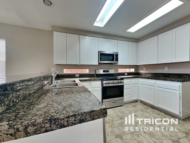 25172 Omaha Dr in Moreno Valley, CA - Building Photo - Building Photo