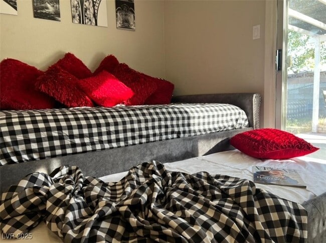 property at 6401 Evergreen Ave