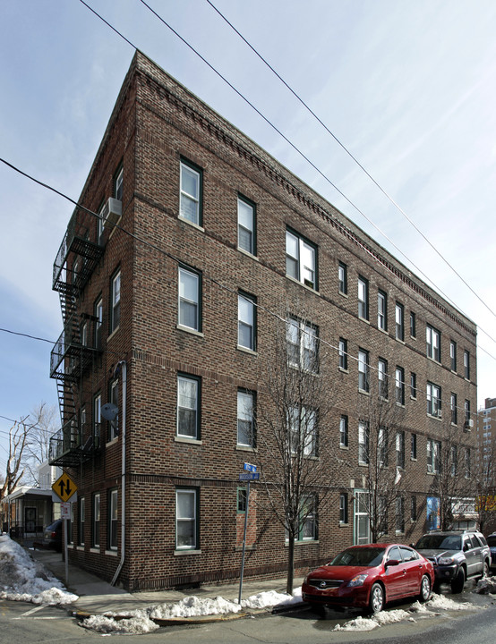 514 62nd St in West New York, NJ - Building Photo