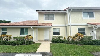 6437 Boca Cir in Boca Raton, FL - Building Photo