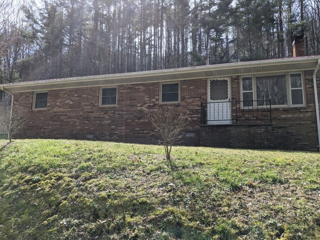 property at 554 Love Hollow Rd