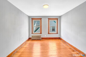 114 Buckingham St in Waterbury, CT - Building Photo - Building Photo