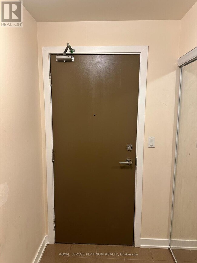 4065 Brickstone Mews in Mississauga, ON - Building Photo - Building Photo