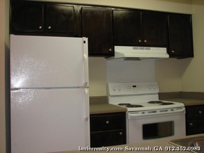 Springfield Manor Apartments in Springfield, GA - Building Photo - Interior Photo