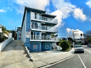 Seawind Apartments in San Clemente, CA - Foto de edificio - Building Photo