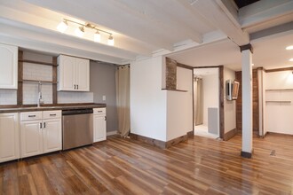 1 Pearl Street Pl, Unit 1 in Cambridge, MA - Building Photo - Building Photo