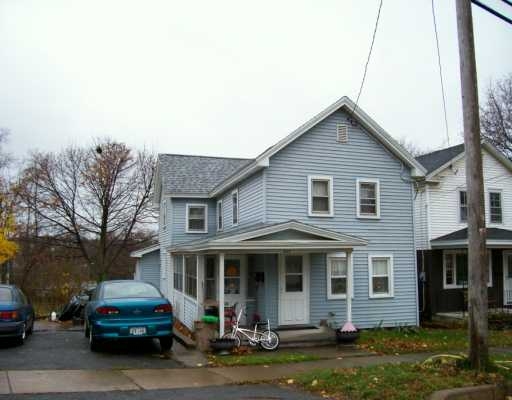 Duplex in Oswego, NY - Foto de edificio