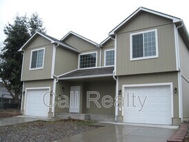 2420 E Joseph Ave in Spokane, WA - Building Photo