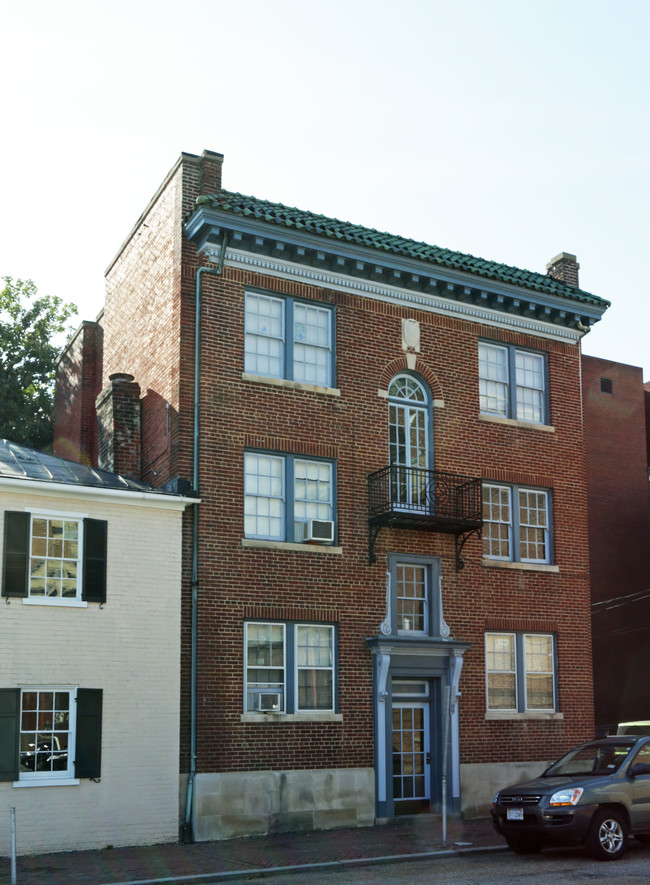 111 N Foushee St in Richmond, VA - Foto de edificio - Building Photo