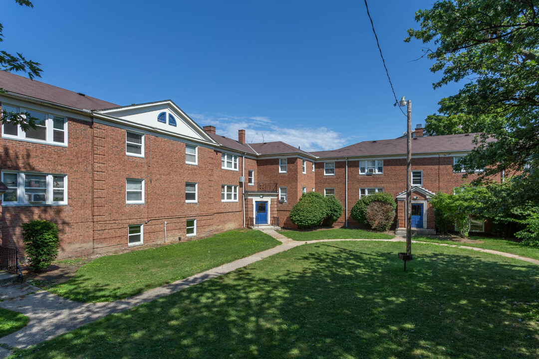 Villa View Apartments in Euclid, OH - Building Photo