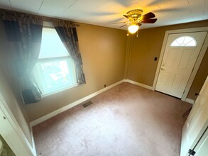 3 E 3rd Ave in Warren, PA - Foto de edificio - Building Photo