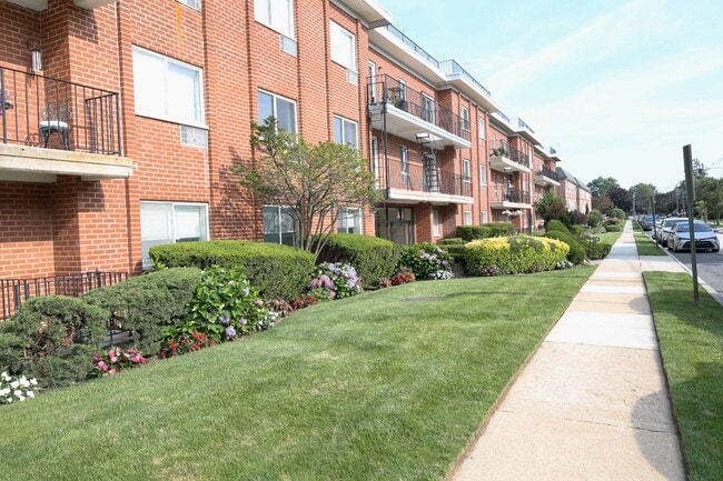 property at 85 S Centre Ave
