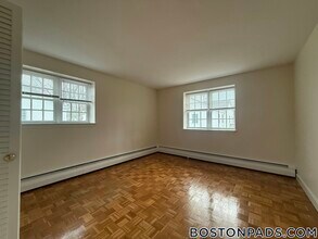 32 Worthen Rd, Unit B3 in Lexington, MA - Building Photo - Building Photo