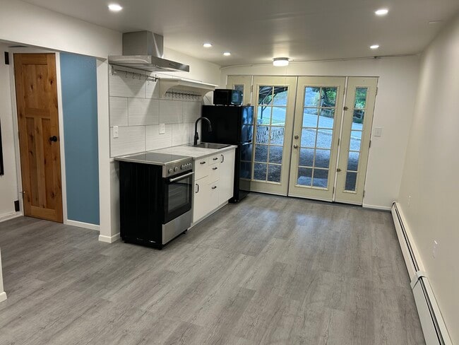 property at 416 Boyd St