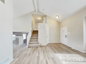 1631 W 135th Dr in Westminster, CO - Foto de edificio - Building Photo