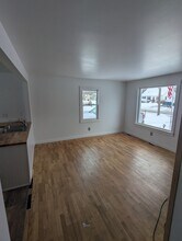 4527 Hanover Ave in Portage, MI - Foto de edificio - Building Photo