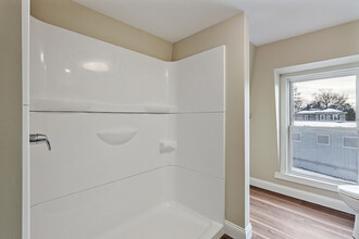 392 S Main St in Brewer, ME - Building Photo - Building Photo