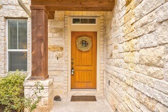 11604 Sierra Nevada Ln in Austin, TX - Building Photo - Building Photo