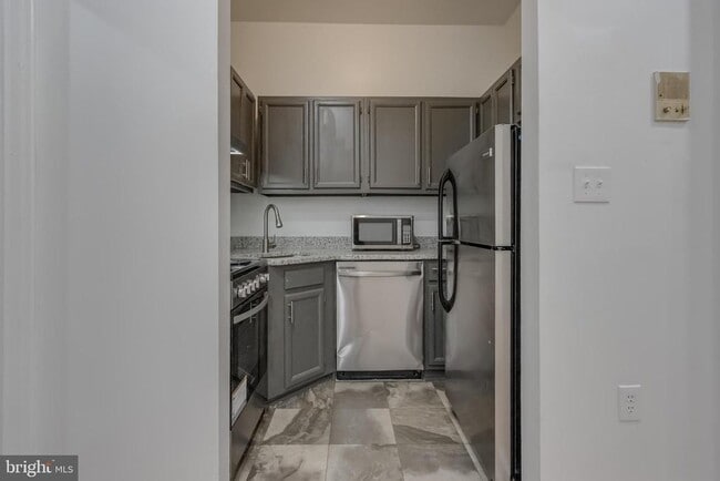 1113 N Calvert St in Baltimore, MD - Building Photo - Building Photo