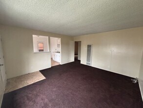 229 E 89th St in Los Angeles, CA - Building Photo - Building Photo