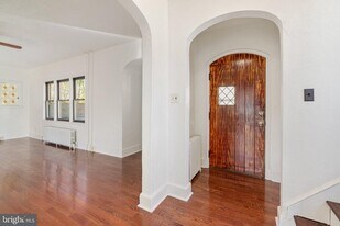 20 Easton Rd in Riegelsville, PA - Building Photo