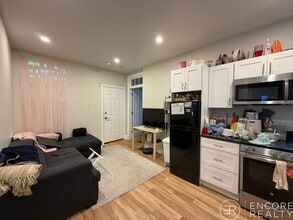 7 Miner St, Unit 2 in Boston, MA - Building Photo - Building Photo