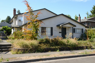 6001 SW VALLEY Ave in Beaverton, OR - Building Photo - Building Photo