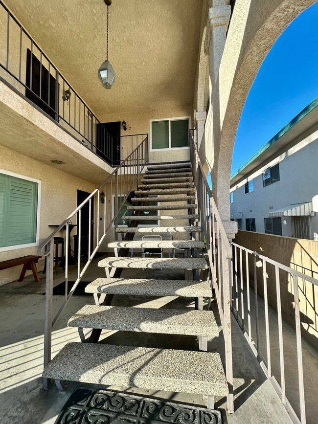 1028 W 24th St in Los Angeles, CA - Building Photo - Building Photo