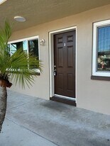 411 S Nimbus Ave, Unit 3 in Clearwater, FL - Building Photo